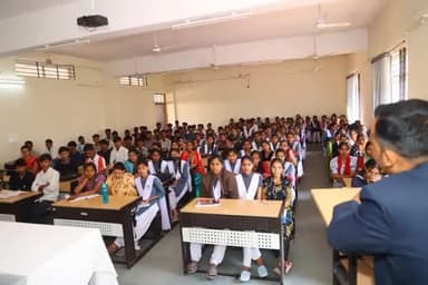 अलीराजपुर: जिले के शासकीय महाविद्यालय में न्यायोत्सव: विधिक जागरूकता शिविर आयोजित, विद्यार्थियों को साइबर क्राइम की जानकारी दी गई