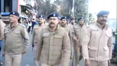 नैनीताल: दिल्ली लाल किला के समीप हुए धमाके के बाद नैनीताल में पुलिस अलर्ट मोड पर, निकाला गया फ्लैग मार्च
