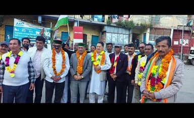 रुद्रप्रयाग: गणेश गोदियाल को प्रदेश अध्यक्ष और कुलदीप कंडारी को जिलाध्यक्ष बनने पर कांग्रेसी ने जमकर की आतिशबाजी