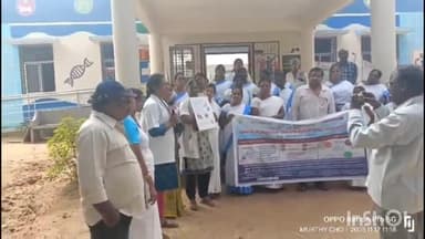 పూతలపట్టు: ప్రపంచ న్యూమోనియా దినోత్సవం అవగాహన కల్పించిన వైద్యాధికారులు