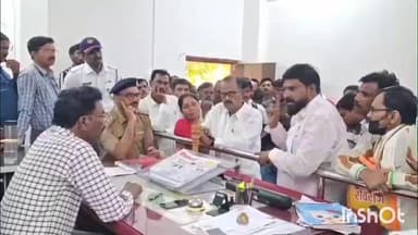 धामणगाव रेल्वे: कॉटन मार्केट चौक येथे क्रांतिकारी शेतकरी संघटनेची तहसीलदार यांच्या कार्यालयात राऊटी आंदोलन