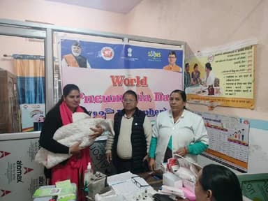 चमोली: विश्व निमोनिया दिवस पर जिला चिकित्सालय गोपेश्वर के प्रसवोत्तर टीकाकरण केंद्र में जागरूकता कार्यक्रम आयोजित