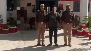 मिहींपुरवा: मुर्तिहा पुलिस ने कुंडवा रेलवे क्रॉसिंग से हत्यारोपी को किया गिरफ्तार