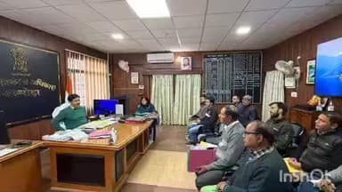 अल्मोड़ा: सीडीओ की अध्यक्षता में विकास भवन सभागार में हुई बैठक, आधार कार्ड बनाने एवं अद्यतन कार्यों को लेकर दिए गए आवश्यक निर्देश