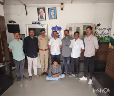 રાજુલા: લુંટના ગુનામાં નાસ્તા ફરતા આરોપીની રાજુલા પોલીસ સ્ટેશન વિસ્તાર ખાતેથી ધરપકડ