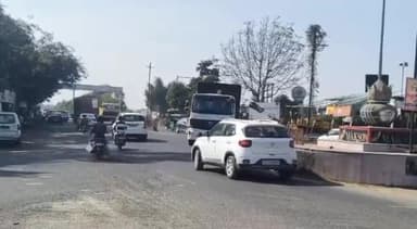 વઢવાણ: એ આર ટી ઓ સુરેન્દ્રનગર દ્વારા મોટરસાયકલ પ્રકારના વાહનો માટે GJ13,BM સિરીઝના ગોલ્ડન સિલ્વર નમ્ર માટે ઈ ઓપ્શન શરૂ