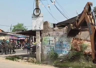 ସୋନପୁର: ପାଣ୍ଡକିଟାଲ ଚାରି ଛକରୁ ଜବର ଦଖଲ କଲା ରାମପୁର ତହସିଲ ପ୍ରଶାସନ