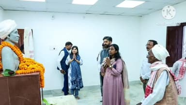 अडकी: मुख्यमंत्री के प्रस्तावित कार्यक्रम के लिए उपायुक्त ने किया उलिहातू का दौरा