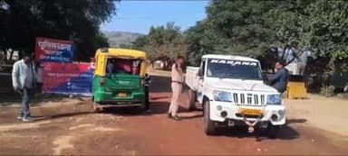 वाहन चेकिंग अभियान के दौरान बालघाट पुलिस ने 19 वाहनों पर की कार्रवाई, 17 वाहनों को किया ज़ब्त, एक शराबी गिरफ्तार