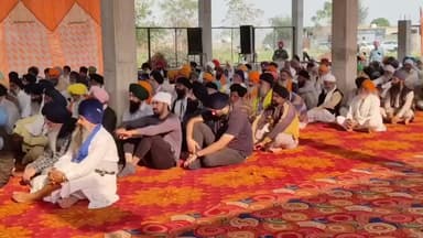 ਫ਼ਿਰੋਜ਼ਪੁਰ: ਪਿੰਡ ਬੱਗੇ ਕੇ ਵਿਖੇ ਸਾਂਝਾ ਬੇਸ ਕੈਂਪ ਵਿੱਚ 1500 ਏਕੜ ਕਣਕ ਦਾ ਬੀਜ ਹੜ੍ਹ ਪੀੜਤਾਂ ਨੂੰ 65 ਲੱਖ ਰੁਪਏ ਵੰਡੀ ਨਗਦ ਰਾਸ਼ੀ ਅਤੇ ਡੀਜ਼ਲ