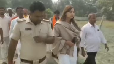 बंदरा: सखौरा में बुजुर्ग की हत्या के बाद तेज हुई सियासत, जदयू प्रत्याशी कोमल सिंह ने पीड़ित परिवार से की मुलाकात