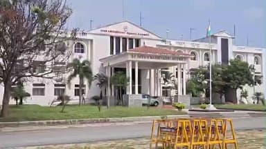 கிருஷ்ணகிரி: வேலை தேடி சென்ற இளைஞருக்கு 2 கோடி வரி கட்ட சம்மன் வந்ததால் அதிர்ச்சி. பாதிக்கப்பட்ட இளைஞர் கிருஷ்ணகிரி SP அலுவலகத்தில் புகார்