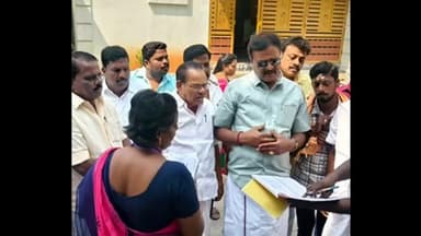 ஆரணி: ஆரணியில் வீடு வீடாக வாக்காளர் பதிவு படிவம் விநியோகம் செய்யும் பணியை எம்பி தரணிவேந்தன் ஆய்வு