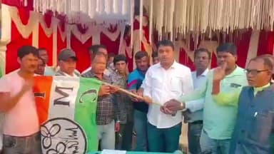 ঝালদা ১: ইচাগে বিভিন্ন রাজনৈতিক দল ছেড়ে একাধিক কর্মী ও নেতৃত্ব ঘাসফুল শিবিরে যোগদান বিধায়ক সুশান্ত মাহাতোর হাত ধরে