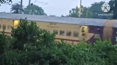 পুরুলিয়া ২: আগামীকাল 18019 এবং 18020 ঝাড়গ্রাম ধানবাদ ঝাড়গ্রাম দুটি এক্সপ্রেস ট্রেন বোকারো ধানবাদ শাখায় ক্যানসেল থাকবে