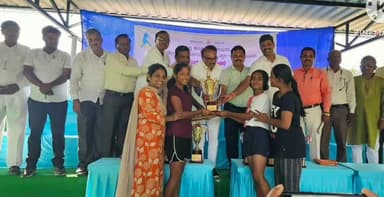 ಕಲಬುರಗಿ: ನಗರದಲ್ಲಿ ಲಾನ್ ಟೆನ್ನಿಸ್ ಕ್ರೀಡಾ ಕೂಟದ ಸಮಾರೋಪ ಸಮಾರಂಭ