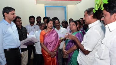 ஓட்டப்பிடாரம்: குறுக்குச்சாலை சந்திரகிரி பகுதிகளில் குடிநீர் தேவை குறித்து எம்பி ஆய்வு