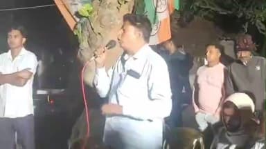 ভাঙড় ২: উন্নয়ন যদি পাবলিককে দিতে হয় আমরা দিতে পারব নওশাদ সিদ্দিকীর বাবার ক্ষমতা নেই উন্নয়ন দেওয়ার,বিস্ফোরক দাবি তৃণমূল নেতার