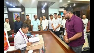 কোকৰাঝাৰ ভাগ: বিটিচি সচিবালয়ত বিটিচি ৰ উপ প্ৰধান ৰিহণ দৈমাৰীই বিভাগীয় বিষয়া ৰ সৈতে বিভিন্ন আঁচনি ৰূপায়নকলৈ আলোচনা