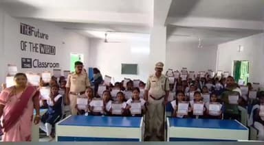 ରାୟଗଡା: ଚନ୍ଦ୍ରପୁର ପୋଲିସ ପକ୍ଷରୁ ରାଇବିଜି ଏସ ଏସ ଡି ବାଳିକା ହାଇସ୍କୁଲ ପରିସରରେ ସାଇବେର ସୁରକ୍ଷା ସଚେତନତା କାର୍ଯ୍ୟକ୍ରମ ଅନୁଷ୍ଠିତ