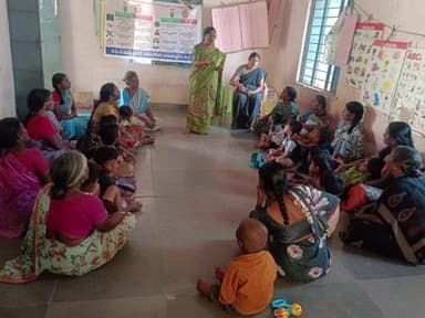 ఉరవకొండ: కమ్మూరు గ్రామంలో అంగన్వాడీ సెంటర్ లను పరిశీలన చేసిన ప్రాజెక్ట్ సీడీపీఓ బి.ఎన్ శ్రీదేవి