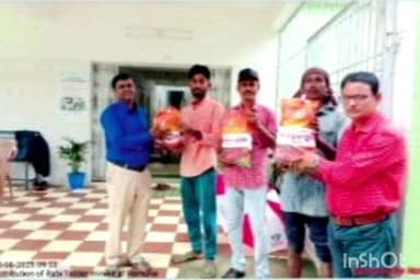 ପାରଳାଖେମୁଣ୍ଡି: ସବୁଜ ଘାସ ଚାଷ ନିମନ୍ତେ ମାଗଣାରେ ବିହନ ଉପଲବ୍ଧ ଆରମ୍ଭ ହୋଇଥିବା ନେଇ ଘୋଷଣା କଲା ଗଜପତି ଜିଲ୍ଲା ପ୍ରାଣୀ ଚିକିତ୍ସାଳୟ