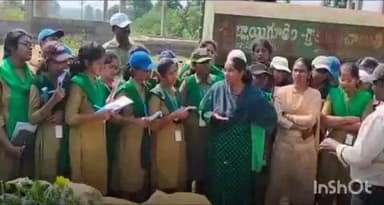 అశ్వారావుపేట: అశ్వారావుపేట వ్యవసాయ కళాశాల విద్యార్థులకు సేంద్రియ సాగుపై అవగాహన కార్యక్రమం నిర్వహణ