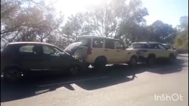 कांगड़ा: मांझी पुल पर सड़क हादसे में तीन गाड़ियां टकराईं