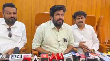 अलिबाग: आम्ही लोकांसोबत, शेकापसोबत आघाडीला तयारी
प्रहार जनशक्तीचे नेते बच्चू कडू