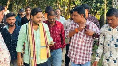 କଟକ ପୌରାଞ୍ଚଳ: ଗରୁଡ଼ଗାଁ ଗ୍ରାମପଞ୍ଚାୟତରେ ଏକ ଫାର୍ମ ହାଉସରେ ପବିତ୍ର ପ୍ରଥମାଷ୍ଟମୀ ପୂଜା ଉପଲକ୍ଷେ ବନ୍ଧୁ ମିଳନ କାର୍ଯ୍ୟକ୍ରମ ଅନୁଷ୍ଠିତ,ଯୋଗଦେଲେ ବିଧାୟକ