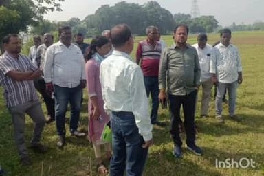 କଟକ ପୌରାଞ୍ଚଳ: ବୁହାଳୋ ଗ୍ରାମ ପଞ୍ଚାୟତର ହରିବୋଲିଆ କୁଦ ଲୁଣା ନଦୀ ବନ୍ଧରେ ବୁଧବାର ପଥର ପାକିଙ୍ଗ ପାଇଁ ମାହାଙ୍ଗା ବିଧାୟକ ଙ୍କ ସମୀକ୍ଷା