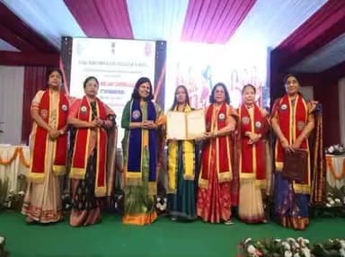 #HealthForAll
Union Health Secretary Smt. Punya Salila Srivastava highlighted the role of nurses in strengthening India’s Healthcare System at RAK College of Nursing Graduation Ceremony.