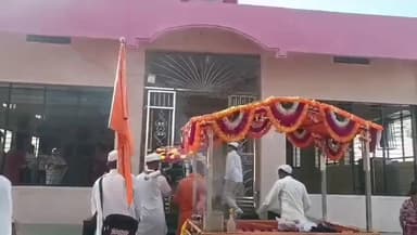 मोर्शी: संत गजानन महाराज देवस्थान शिंभोरा रोड मोर्शी येथून निघालेली, पायदळ वारी शेगाव कडे रवाना