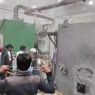 नीमराना: नीमराणा के जापानी जोन औद्योगिक क्षेत्र में तैयों इंडिया प्राइवेट लिमिटेड कंपनी में अज्ञात कारणों से लगी आग