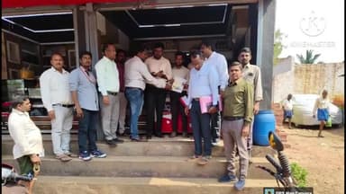 ಸಂಡೂರು: ತಾಲ್ಲೂಕಿನ ಕುಡತಿನಿ, ತೋರಣಗಲ್ಲು ಮತ್ತು ವಡ್ಡು ಗ್ರಾಮಗಳಲ್ಲಿ ವಿವಿಧೆಡೆ ದಾಳಿ, ಓರ್ವ ಬಾಲಕಾರ್ಮಿಕನ ರಕ್ಷಣೆ