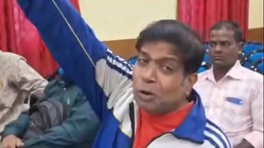 কাটোয়া ১: "চাকরির দরকার নেই, আমায় মেরে ফেলুন, খুন করে ফেলুন"- কাটোয়ায় প্রশিক্ষণে এসে অঝোরে কেঁদে ফেললেন BLO