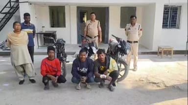 तमनार: तमनार पुलिस ने किया एक्शन, तीन बाइक चोरों को गिरफ्तार कर तीन मोटरसाइकिल बरामद की