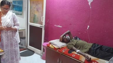 ಸಂಡೂರು: ತೋರಣಗಲ್ಲು ಗ್ರಾಮದಲ್ಲಿ ನಕಲಿ ವೈದ್ಯ ವೃತ್ತಿ ಮಾಡುತ್ತಿದ್ದ ಓರ್ವನ ಕ್ಲಿನಿಕ್ ಸೀಜ್