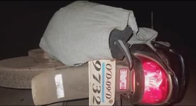 କେନ୍ଦୁଝର ସହର: ଗୁଆଲି ଓଭର ବ୍ରିଜ୍ ନିକଟରେ ବାଇକ୍ ଦୁର୍ଘଟଣାଗ୍ରସ୍ତ, ଚାଳକ ଗୁରୁତର