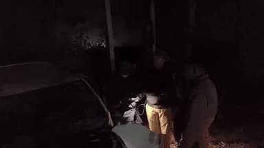 खतौली: खतौली क्षेत्र के हाईवे मार्ग पर देर रात कार और ट्रैक्टर ट्राली के बीच सड़क हादसा, दो लोग गंभीर घायल