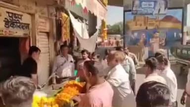 पचपदरा: लठ लेकर भिड़े दुकानदार, प्रशासन और व्यापारियों के बीच हुई तीखी नोकझोंक