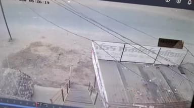 गोटेगांव: एम्बुलेंस ने राह चलती महिला और मवेशी को रौंदा, सीसीटीवी में कैद हुई घटना, वीडियो वायरल