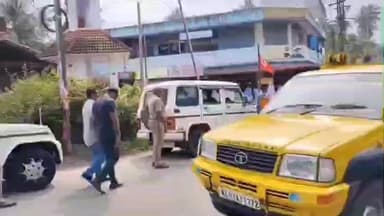 തൃശൂർ: മുറ്റിച്ചൂരിൽ ബൈക്ക് യാത്രക്കാരന്റെ മുഖത്ത് കുരുമുളക് സ്പ്രേ അടിച്ച് ₹ മൂന്ന് ലക്ഷം കവർന്ന കേസിൽ മൂന്നു പേർ പിടിയിൽ