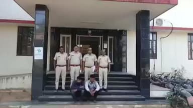 शाहपुरा: शाहपुरा थाना पुलिस की टीम ने अवैध पेट्रोलियम पदार्थ के मामले में कार्रवाई करते हुए 2 जनों को किया गिरफ्तार