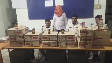 नौतन: पांडेय टोला से शराब लदी ट्रैक्टर ट्रॉली जब्त, चालक गिरफ्तार; दियारा से पुआल में छुपाकर लाई जा रही थी शराब