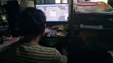 তেহট্ট ১: SIR ফর্ম ফিলাপ করতে,ফটো তোলার ভিড় তেহট্টের স্টুডিও গুলিতে