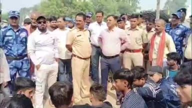 केवटी रनवे: नवोदय विद्यालय में छात्रों के उग्र आंदोलन के बाद प्रशासन ने स्कूल किया बंद, स्थिति सामान्य करने के लिए उठाया बड़ा कदम