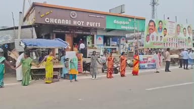 நத்தம்: நத்தத்தில் வாக்காளர் பட்டியல் சிறப்பு தீவிர திருத்த பணிகளுக்கான மனித சங்கிலி