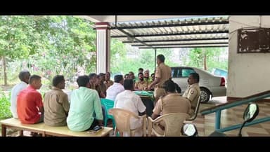 பேராவூரணி: வர்த்தகர்களுடன் ஆலோசனைக் கூட்டம் : பேராவூரணி காவல் நிலையத்தில் நடந்தது