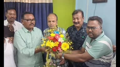 হরিণঘাটা: হরিণঘাটা পৌরসভার উপ পৌরপতি দায়িত্ব ভার গ্ৰহন করলেন আজিজুল হক।